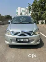 Toyota Innova 2.5 V 7 STR, 2008, Diesel