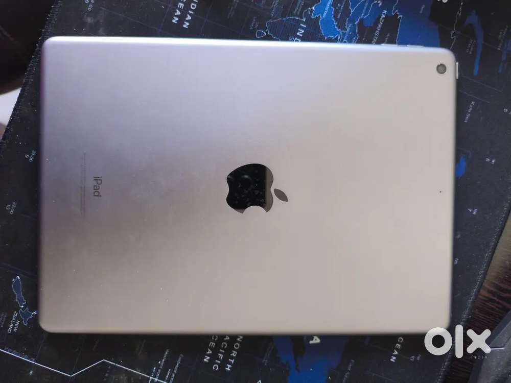 Ipad 6 32GB Wifi for sale