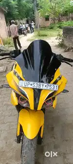 Bajaj pulser rs200