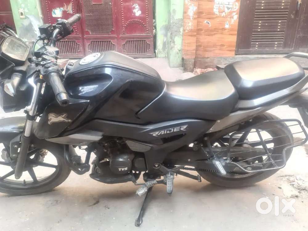 TVS Raider in excellent condition with blutooth connectivity