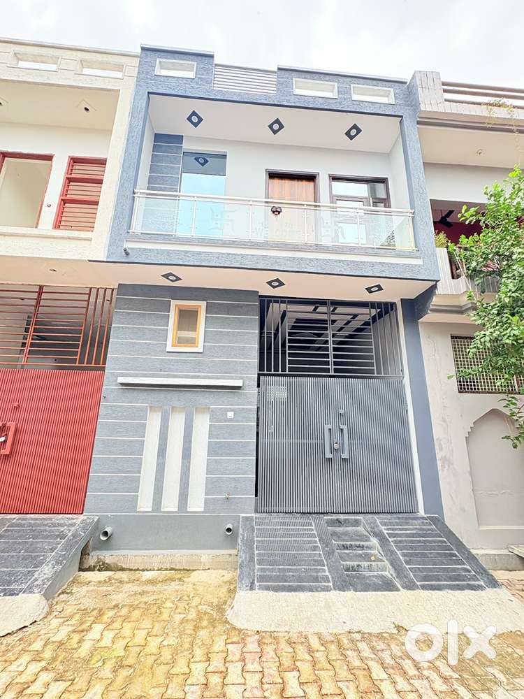 102 houses for sale in isha puram