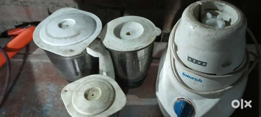 USHA MIXER GRINDER