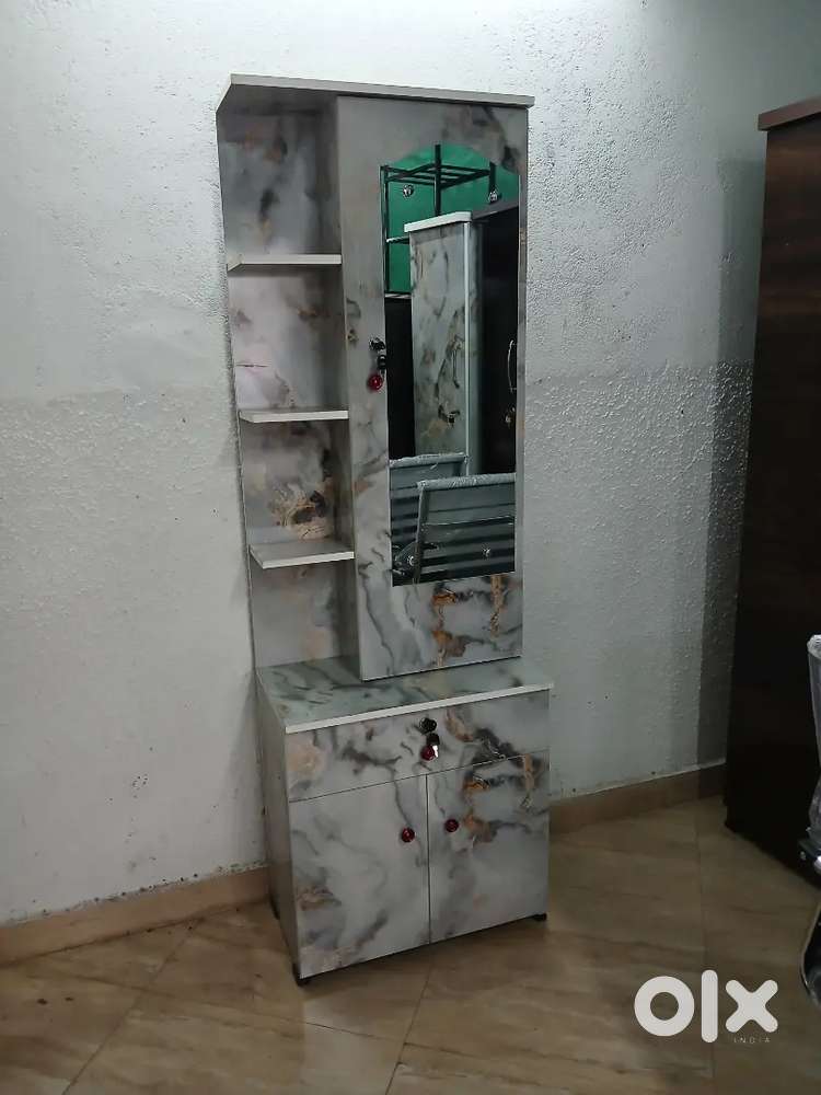 Dressing Table 24x72