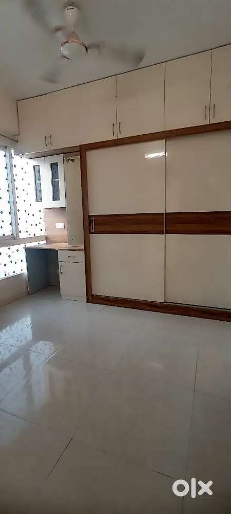 Semi Furnished 2BHK Society Apertment Available For Rent.. Honda Chowk