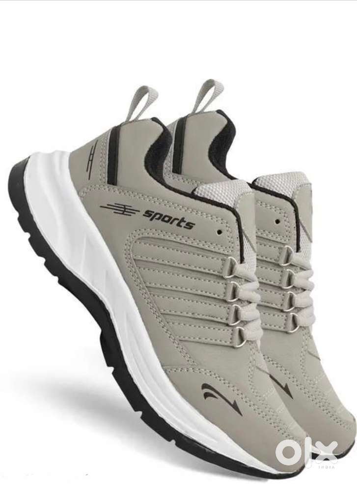 Men’s Casual Sports Shoes with Cushioned Sole