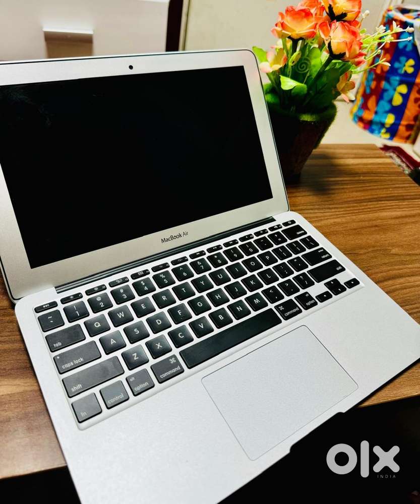 Apple Macbook Air