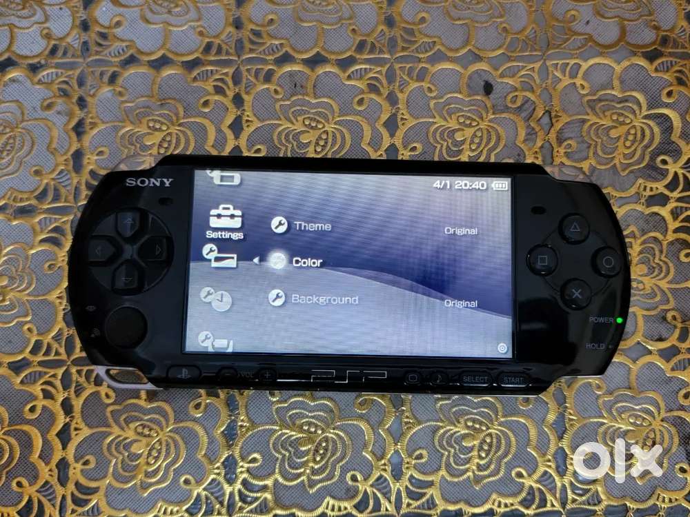 Sony PSP 3000 (Playstation portable) with games & charger