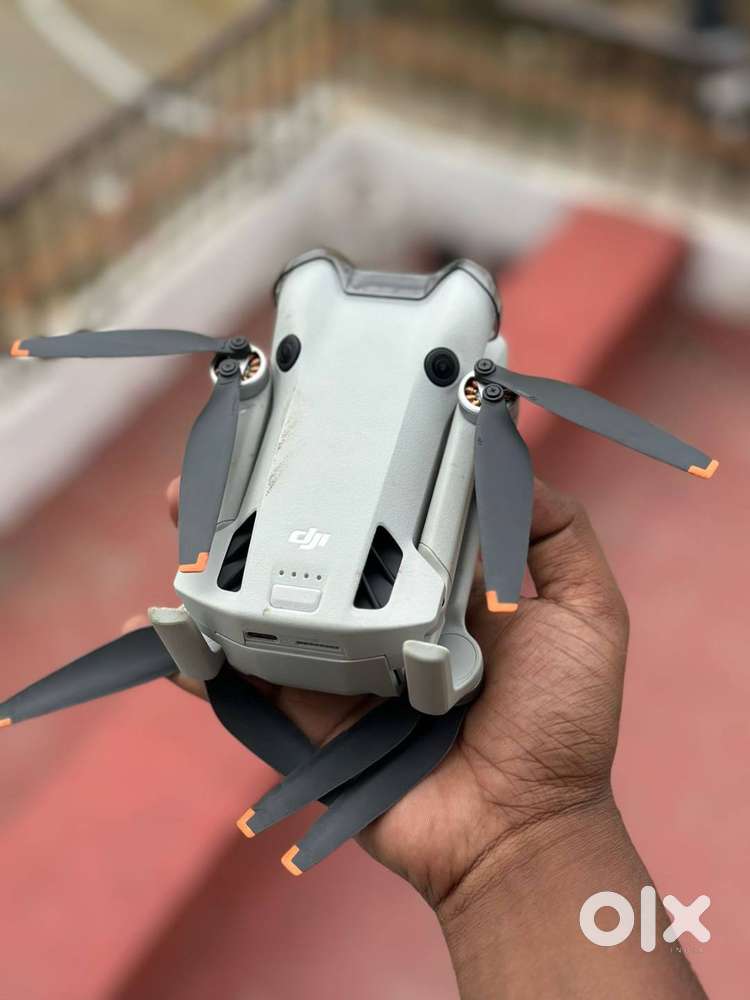 DJI Drone mini 4 pro Fly more Combo