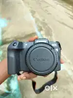 Brand New Canon EOS RP Full Frame Mirrorless Camera Just 5 times used