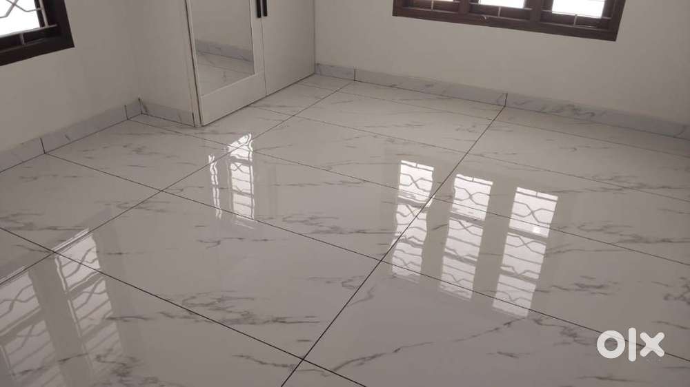 BRAND NEW 2 BHK GROUND FLOOR . 2 CAR PARKING . UNFURNISHED.
