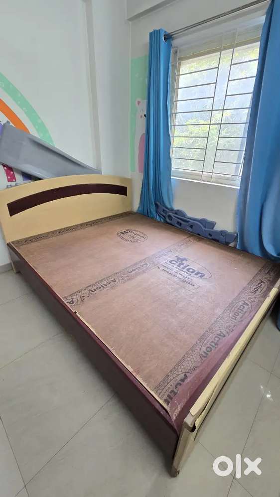 Queen Size Bed for Sale – 5 ft x 6.5 ft