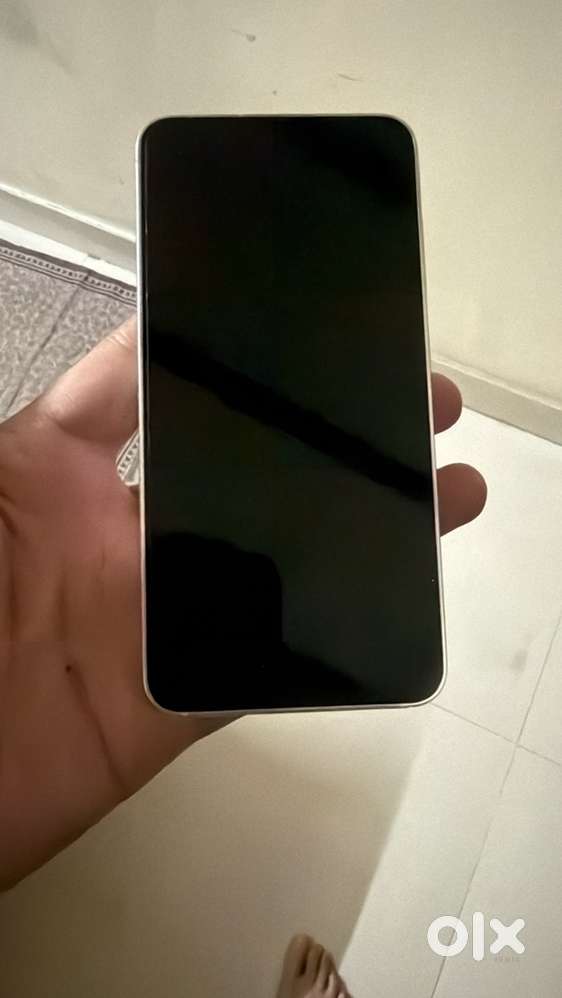 Samsung S23 (256 gb)