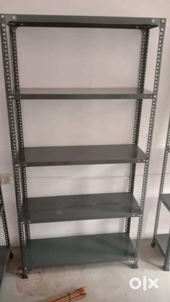 Metal storage rack