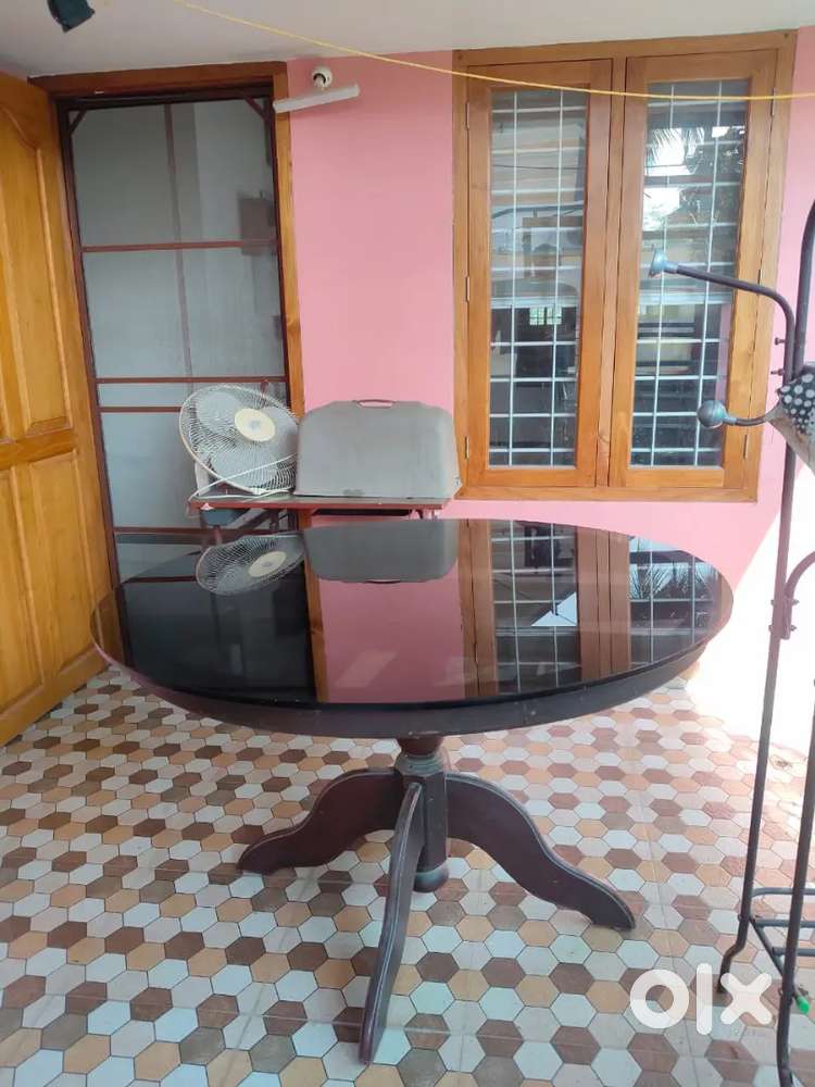 Dining Table for Sale SN Junction, Thripunithura