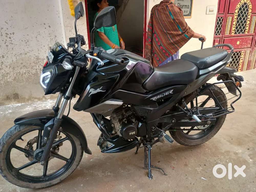 TVS RAIDER 125  (2023 MODEL)