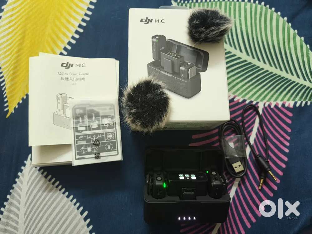 Rarely used DJI Mic with 2 Mics and 1 Receiver