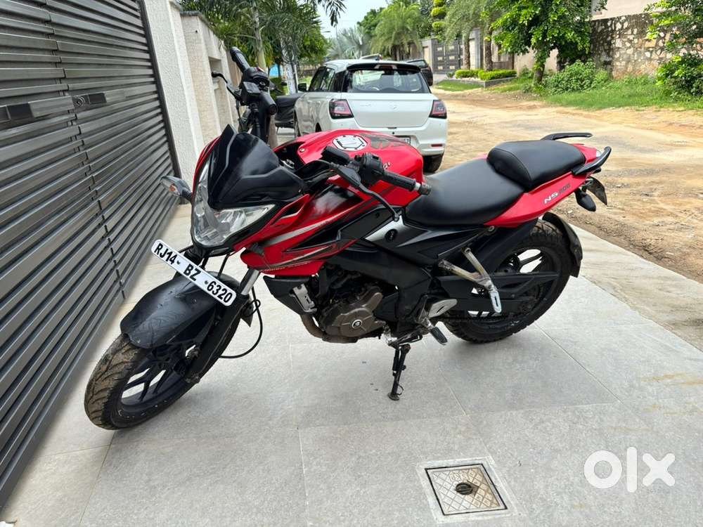 Pulsar ns 200