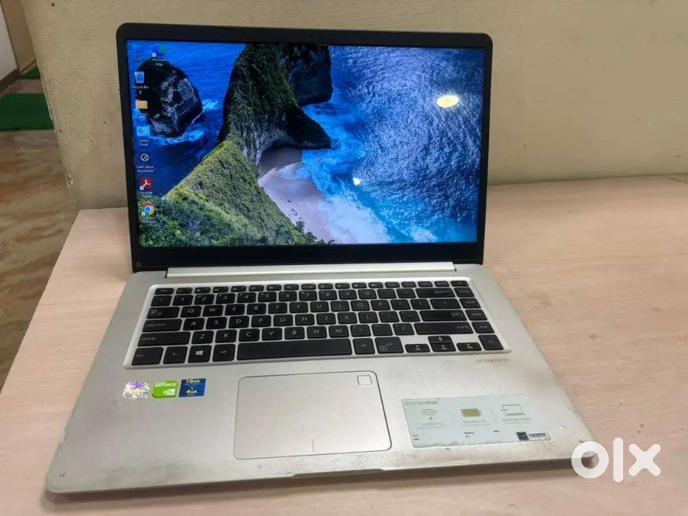 ASUS LAPTOP i7 8th gen