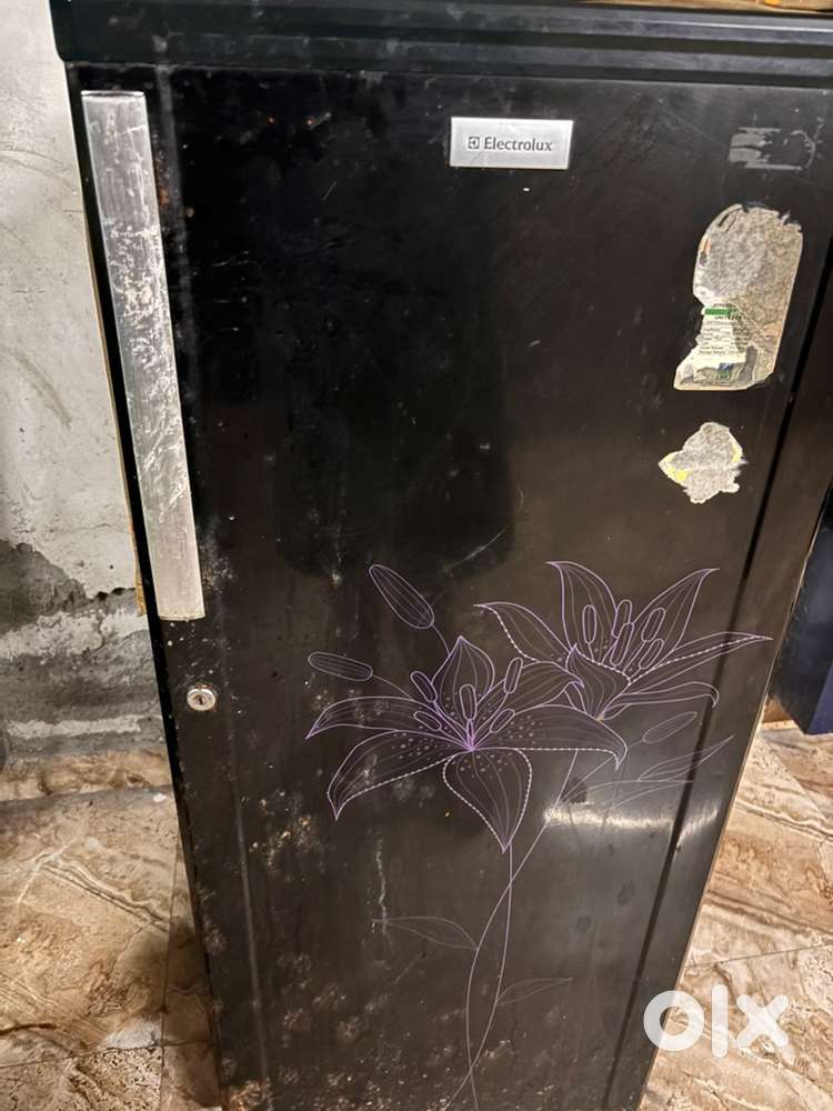 Electrolux refrigerator in running condition