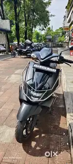 Avenis good condition brand new scooter cash payment all paper record
