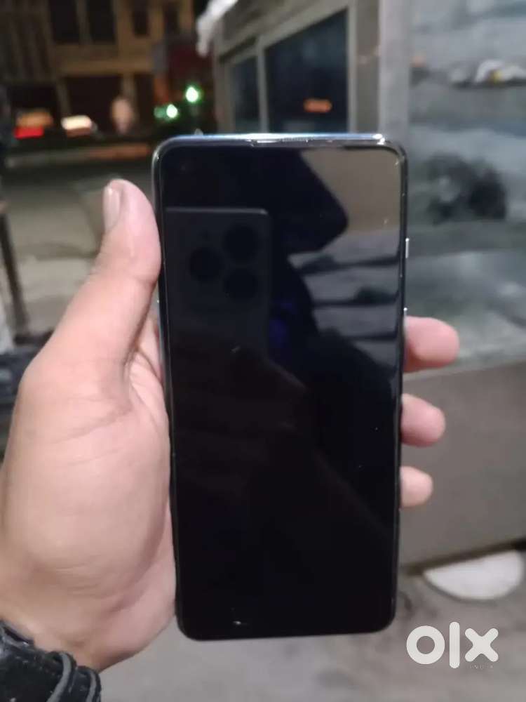 One plus nord2 5g (8+8)(128g storege