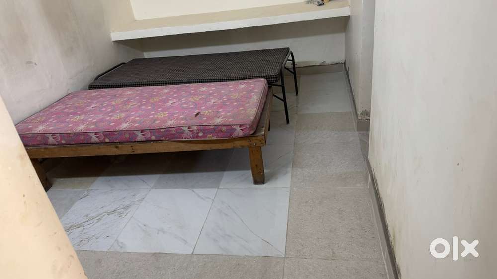 Accommodation for boys only.