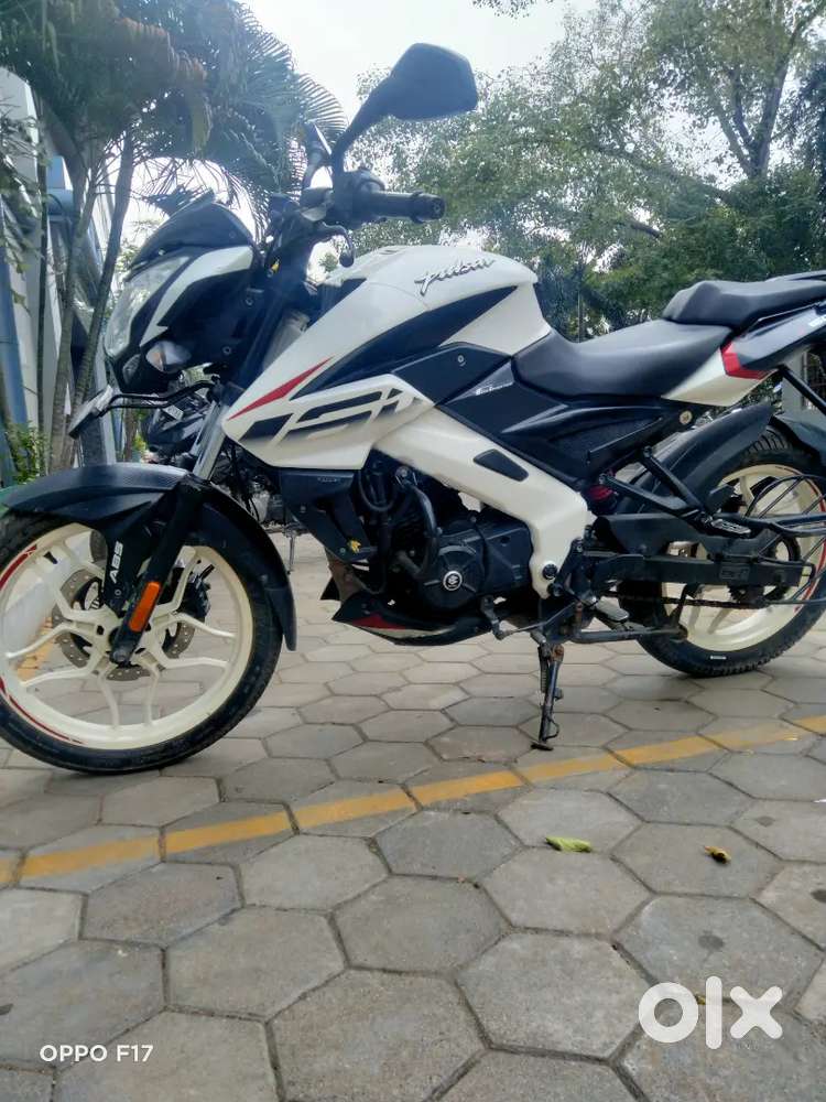Pulsar ns 160