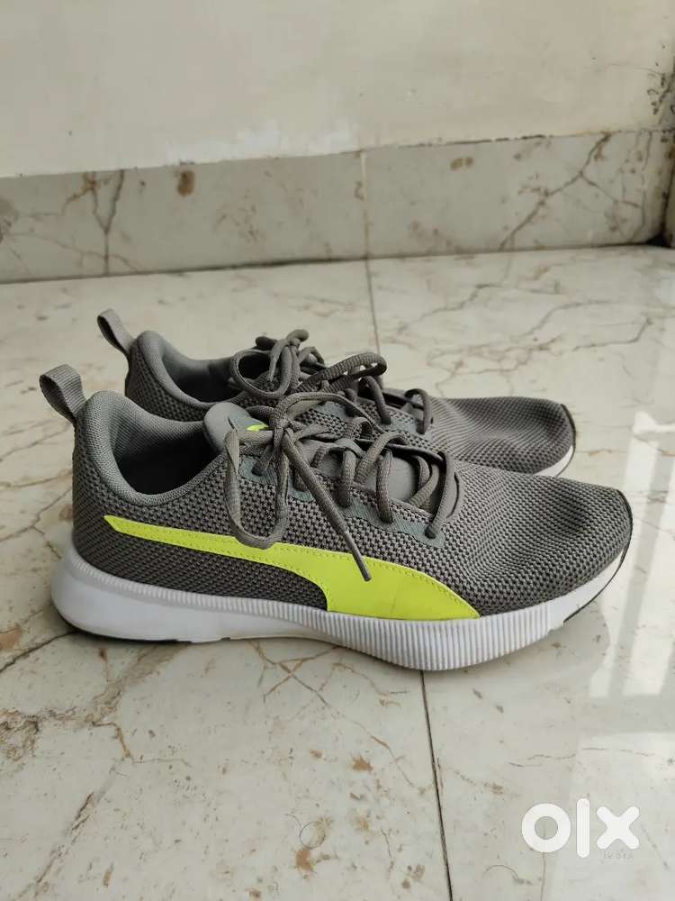 Puma robust running shoes