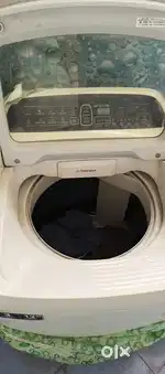 SAMSUNG WASHING MACHINE &  MICROWAVE ON SALE