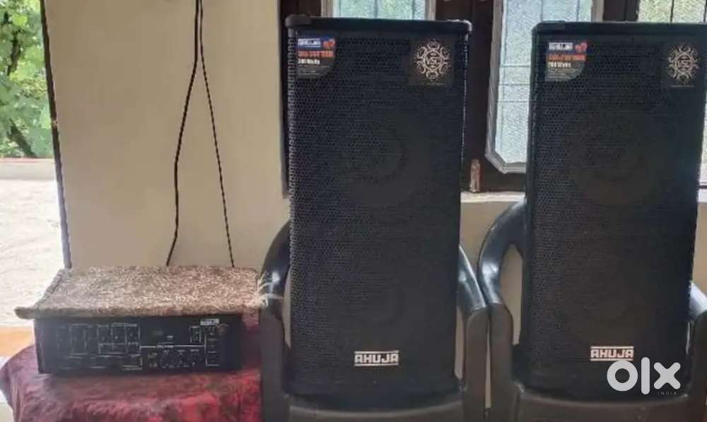 AHUJA DJ AMPLIFIER  WITH TWO 250+ 250 DXM