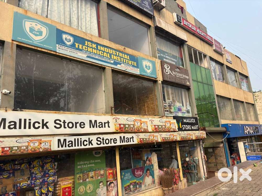 NO OF 2 SHOPS FOR RENT on Road front face upper ground.