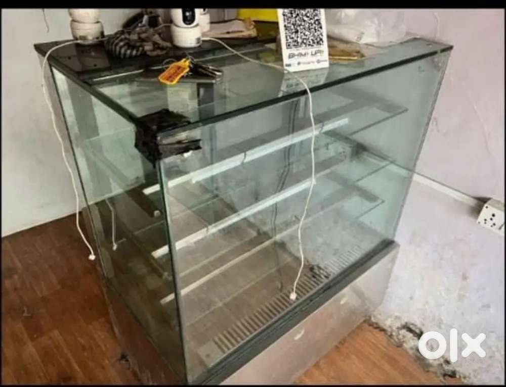 3 feet cooling counter 9 month use full condition