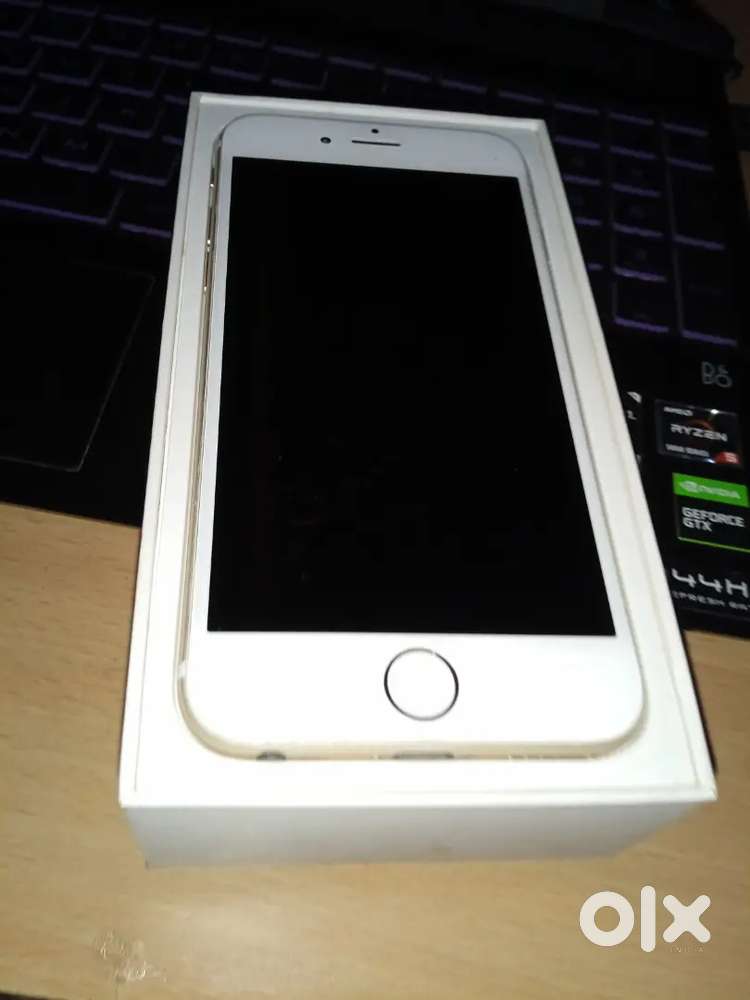 iPhone 6 - 32Gb Good With Box Charger