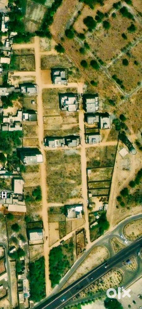 On AIIMS road / Dabbwali road