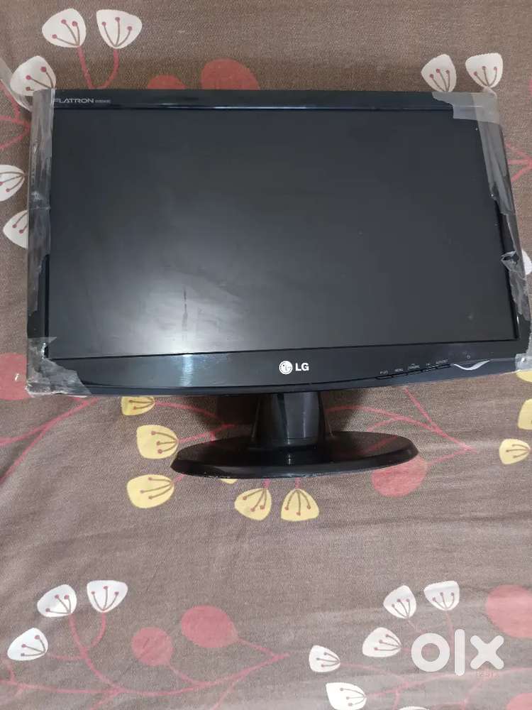 Lcd 9000 2 month used 32 inch