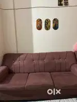 Selling 5 seater and table