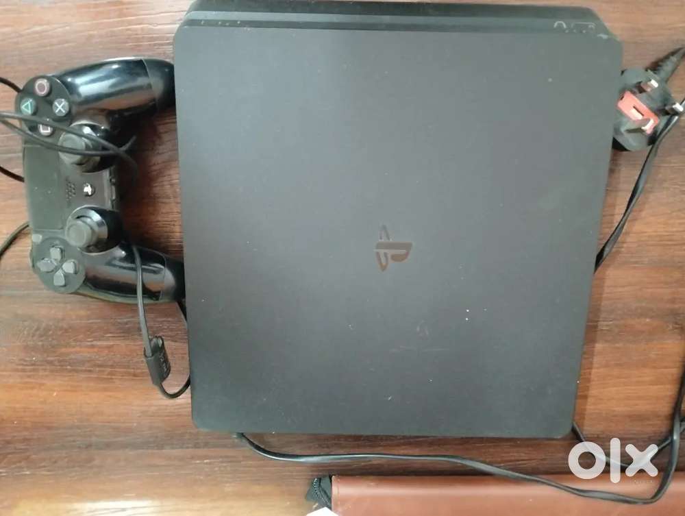 Ps4 console