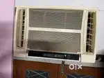 HITACHI WINDOW AC 1.5 tom