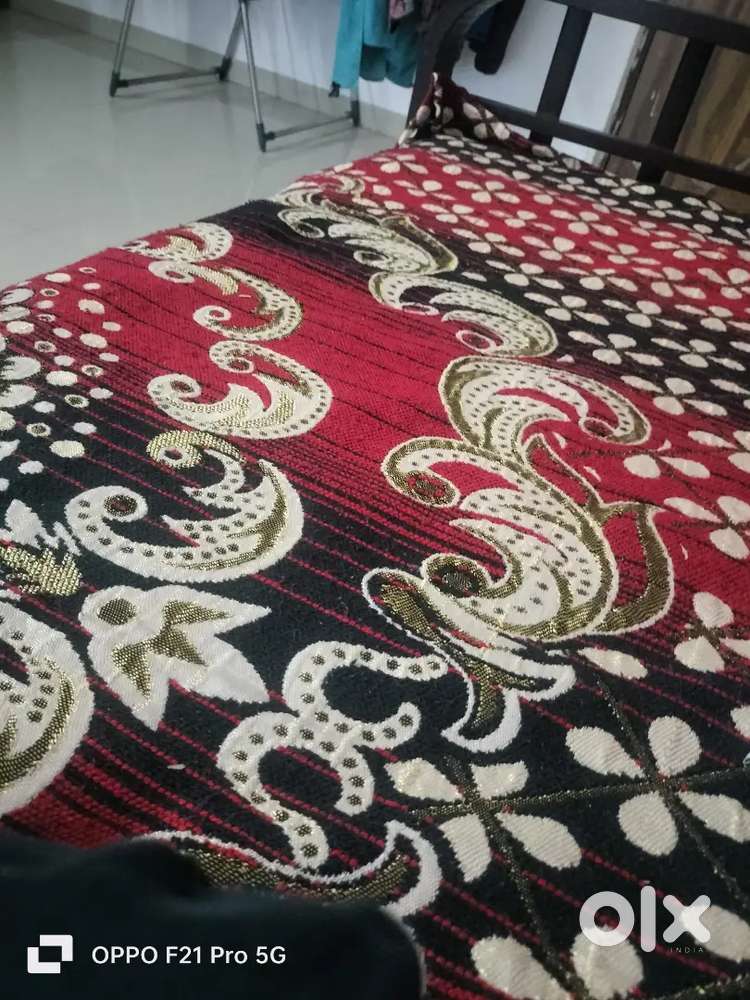 Shop main road Deposit 150000,rent 20000