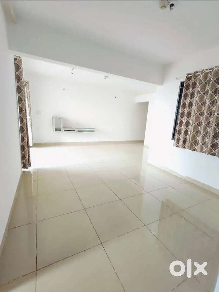 शॉप भाड्याने देणे 250sq ft नांदेड सिटी ग्राउंड फ्लोअर डेस्टिनेशन सेंटर