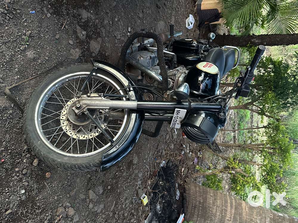 Royal Enfield Classic 350 black
