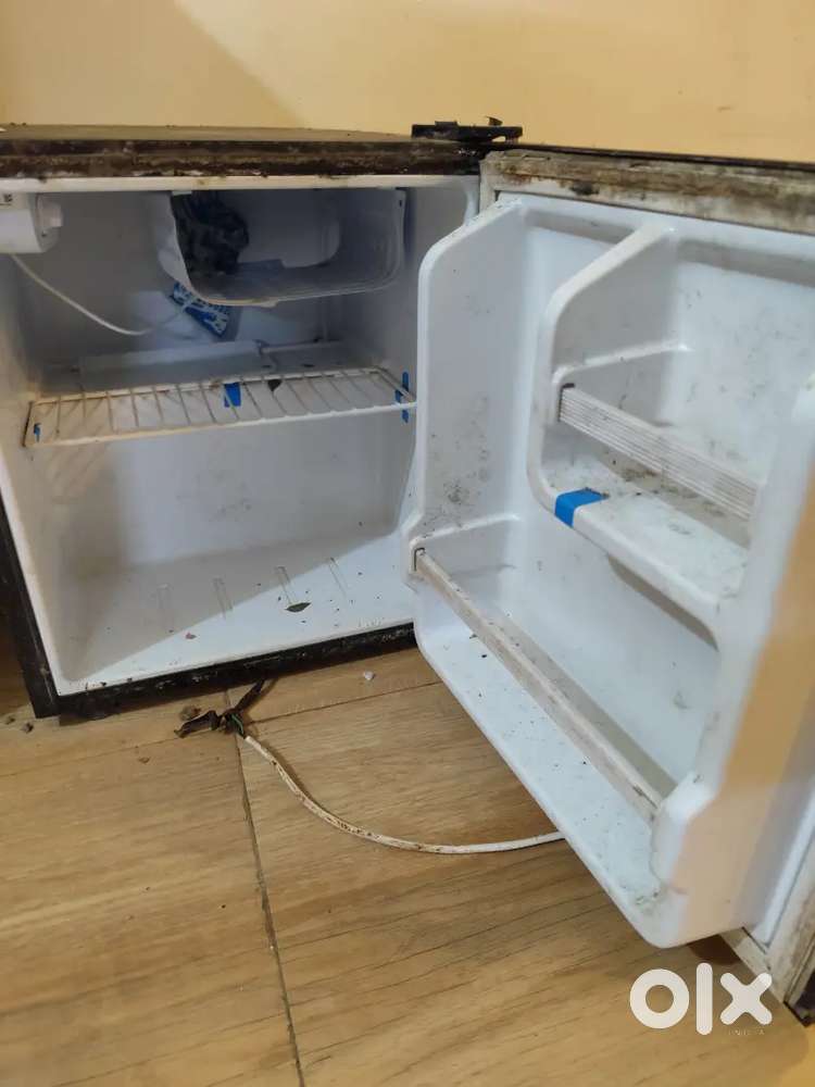 45 liter fridge with small fridger inside