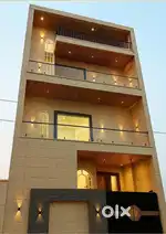 East & PARK FACING RESIDENTIAL  HOUSE/VILLA ONLY IN 2.25CR