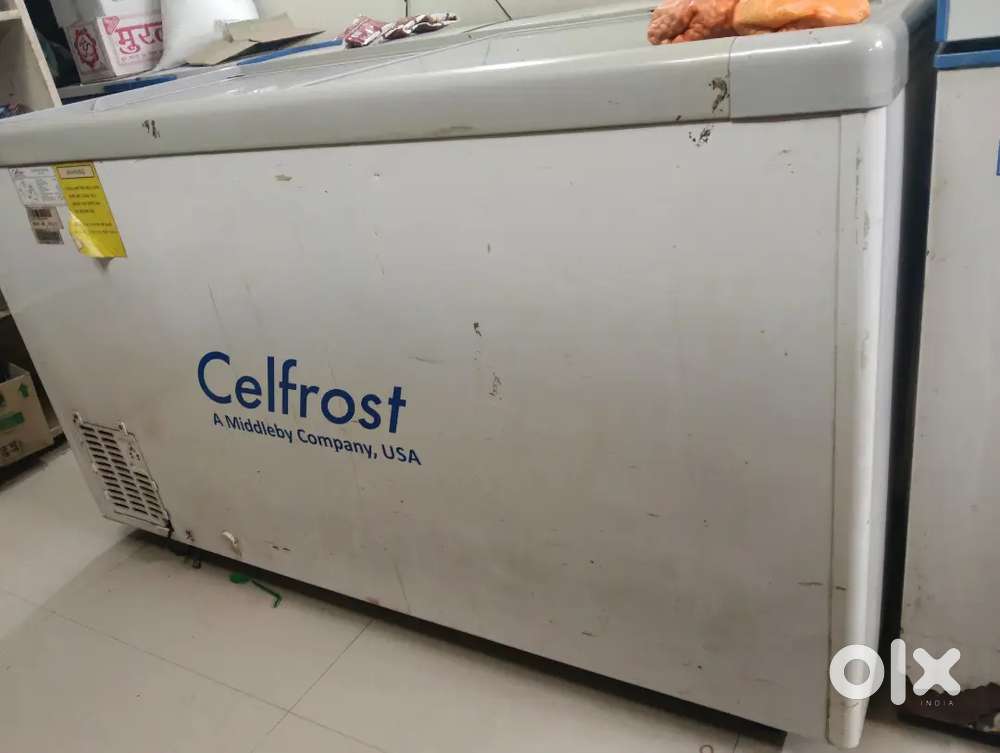 Celfrost display fridge 511 litre