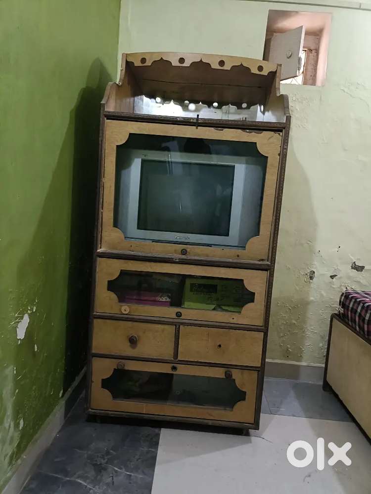 TV trolley with glass