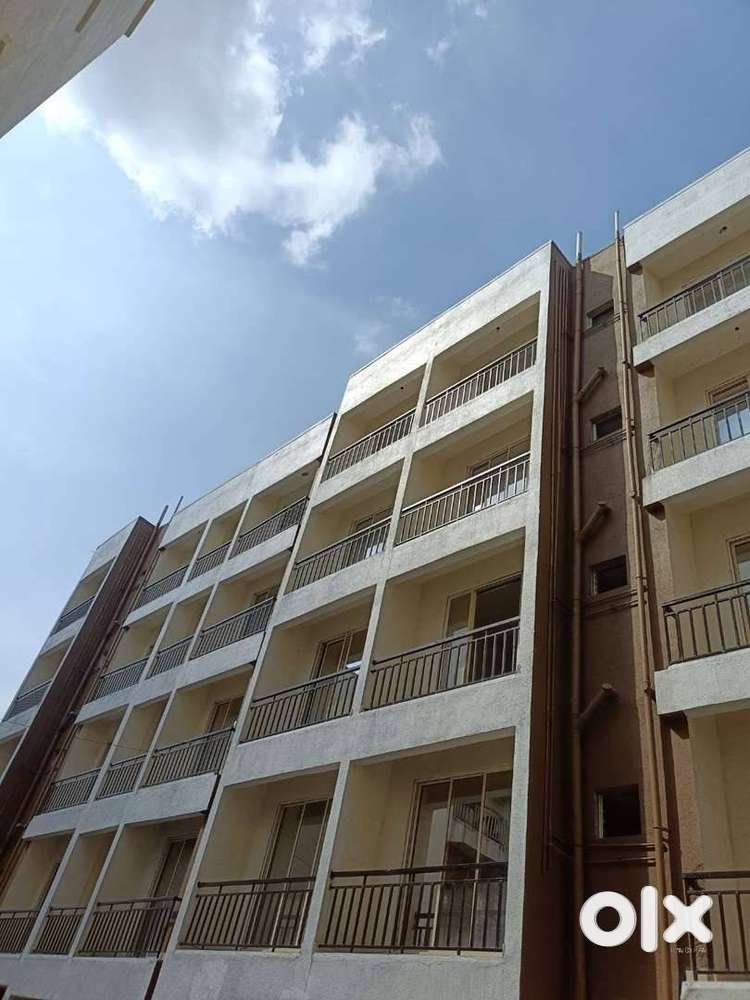 26- BUILDING COMPLEX