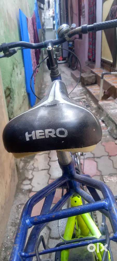 Blue colour and yellow colour