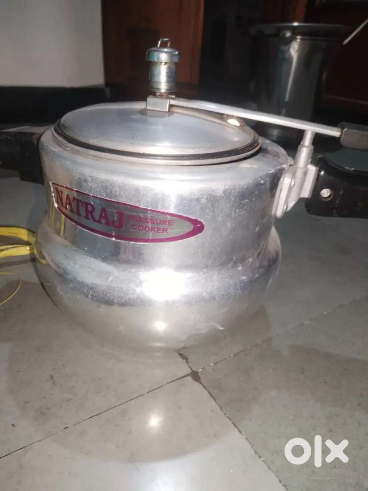 Naraj pressure cooker