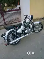 Good condition back new tyre