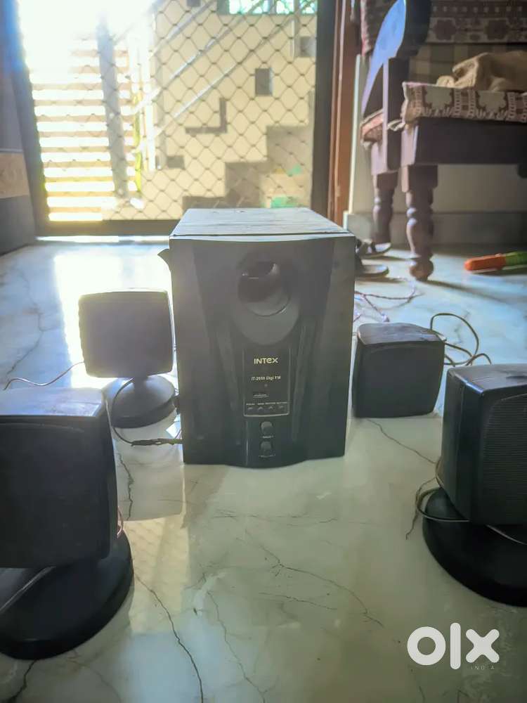Home theatre intex company with 4 speakers